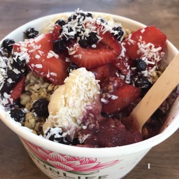 Sunlife Organics - Açaí Brazilian Bowl with cacao nibs subbed for hemp seeds - Juice Bars & Smoothies Near Me - Los Angeles, California