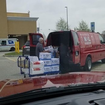 K & L Barbecue - Loading in handicap spot March 2020 - Barbeque Near Me - Hopewell, Virginia