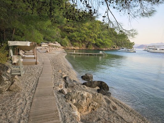 Hillside Beach Club by null