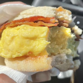 Compass Rose Cafe - Bacon and egg on an English muffin. - Breakfast & Brunch Near Me - Brookings, Oregon