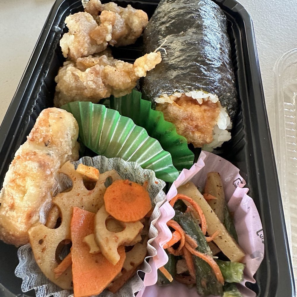 Teruya's Andagi - Garlic chicken roll bento - Japanese Near Me - Honolulu, Hawaii