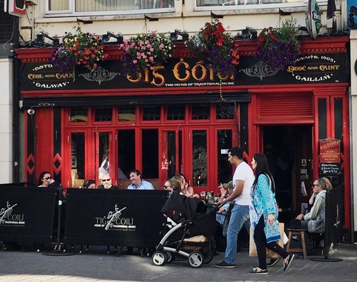 Tig Cóilí by null