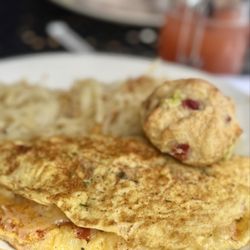 Miss Shirley's Cafe, Annapolis - Crabby omelet