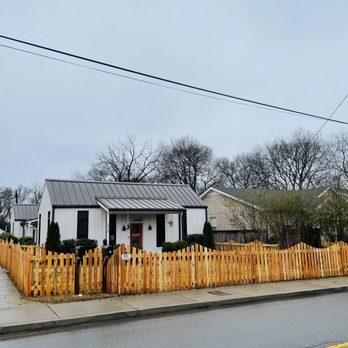 K & C Fence - Scalloped cedar fence. - Fences & Gates Near Me - Nashville, Tennessee K & C Fence - Scalloped cedar fence. - Fences & Gates Near Me - Nashville, Tennessee