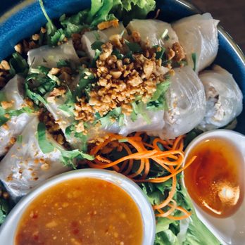 Pho Momma - Springroll Salad Bowl - Noodles Near Me - Sacramento, California