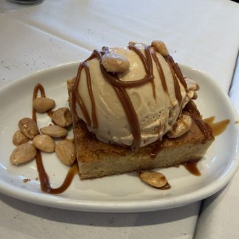 Fiore Pizzeria & Bakery - Brown butter blondie - Bakeries Near Me - Forest Park, Illinois