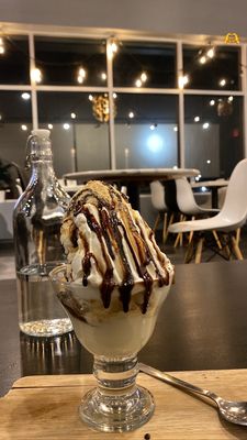 Caramel Café by null