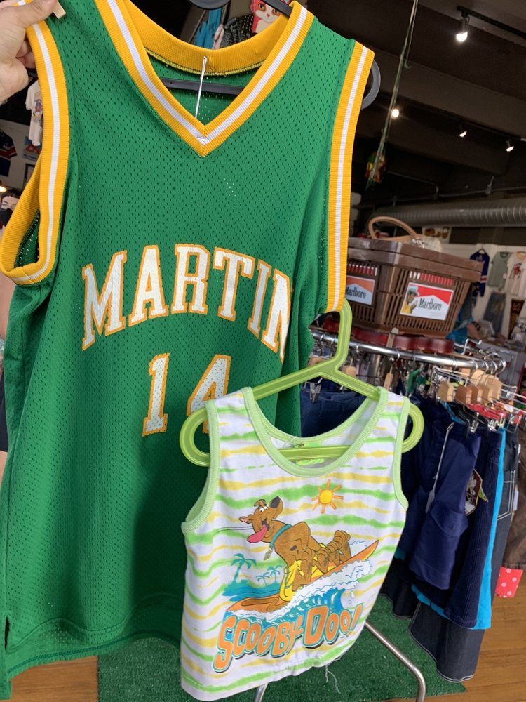 TOP SHELF VINTAGE Updated July 2024 10 Reviews 35 Exchange St