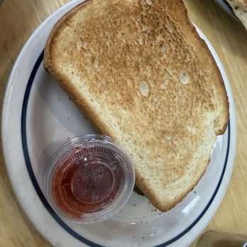 Country Kitchen - White toast, really good - Breakfast & Brunch Near Me - Long Beach, California