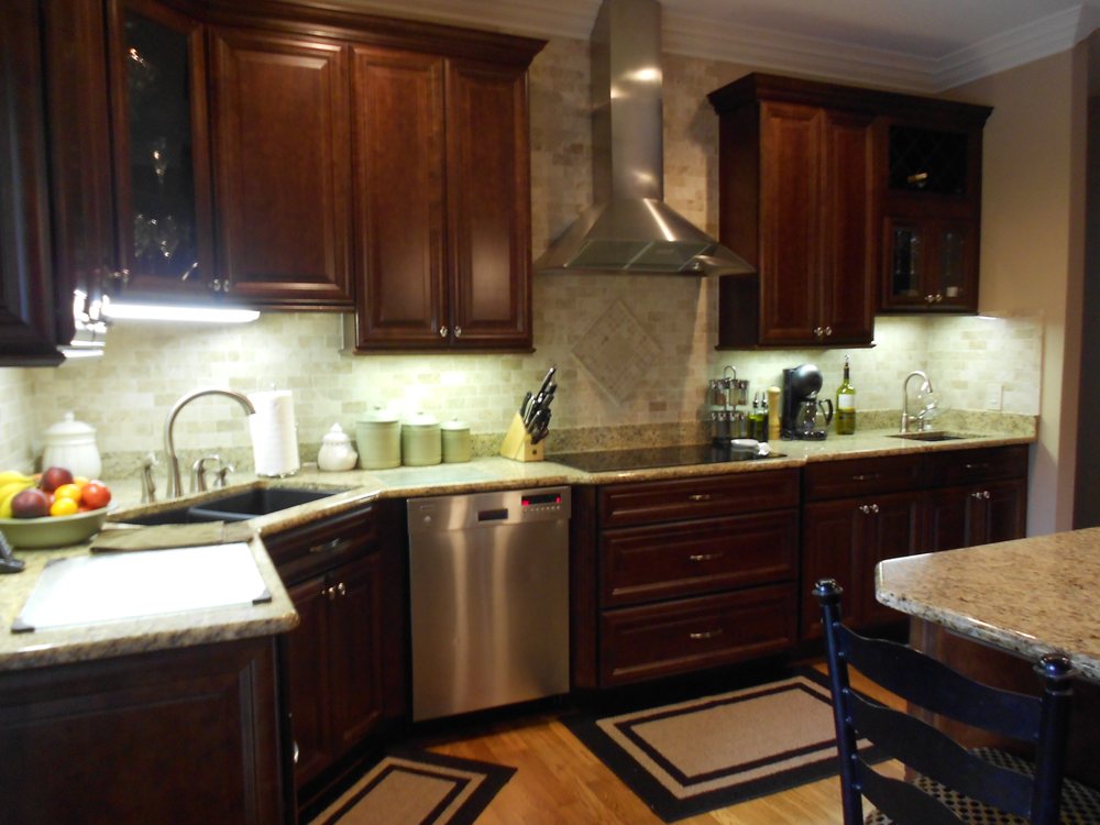 Custom Granite Rocks - countertop fabricator in Lakeland, FL
