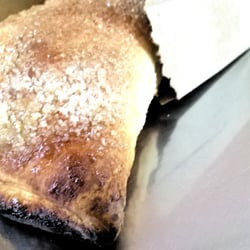La Hojaldrería Guanajuato - Empanada de dulce de crema,