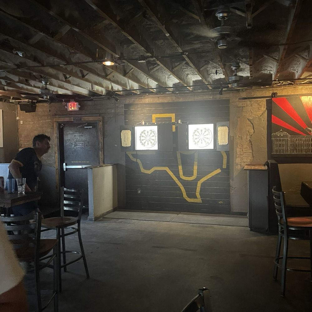 Back Lot - Inside - Beer Bar Near Me - Austin, Texas Back Lot - Inside - Beer Bar Near Me - Austin, Texas