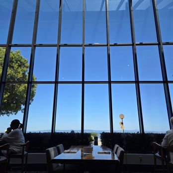 Flights 101 Club Lounge - Lounges Near Me - Burlingame, California Flights 101 Club Lounge - Lounges Near Me - Burlingame, California
