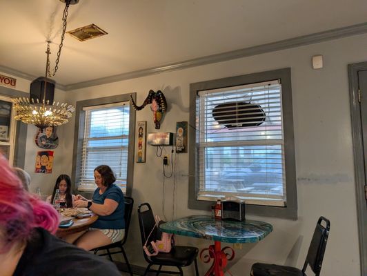 Elwood's Shack by null