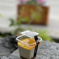 Milk Tea At Banff - Mango cheesecake