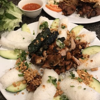 Com Tam Dao Vien - I'd skip the chicken. Just get the bo la lot - soooo good - Vietnamese Near Me - Westminster, California Com Tam Dao Vien - I'd skip the chicken. Just get the bo la lot - soooo good - Vietnamese Near Me - Westminster, California