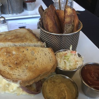 Dark Horse Restaurant - Bison pastrami - American Near Me - Riverhead, New York
