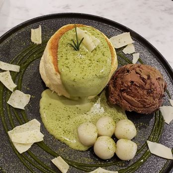 Fufu Pancake Cafe - Matcha souffle pancakes - Pancakes Near Me - Vancouver, British Columbia