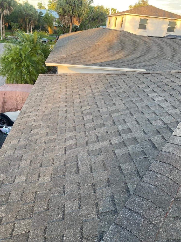 Slide of 6D Roofing & Consulting