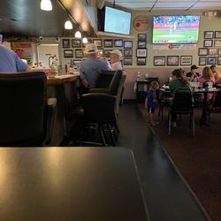 Tubby's Pub & Grub - Bar area