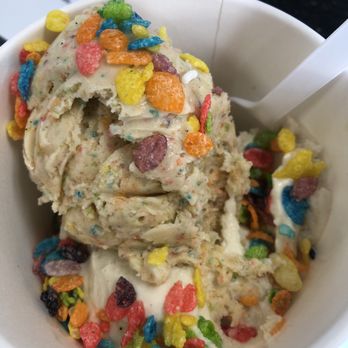 Scoop LV - Fruity Pebble and Hokkaido Milk Tea topped with Fruity Pebbles - Bubble Tea Near Me - Las Vegas, Nevada Scoop LV - Fruity Pebble and Hokkaido Milk Tea topped with Fruity Pebbles - Bubble Tea Near Me - Las Vegas, Nevada