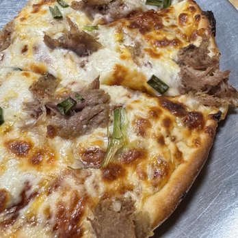 Big Kahuna's Pizza - Pizza Near Me - Honolulu, Hawaii