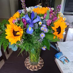 Solstice - $75 cut and wrap, hilight sunflowers