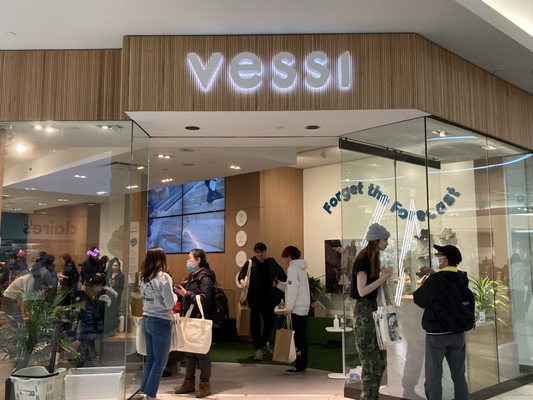 Vessi by null