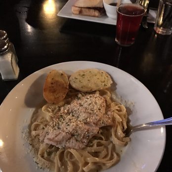 Second Street Grill - Chicken Fettuccine Alfredo - New American Near Me - Yakima, Washington Second Street Grill - Chicken Fettuccine Alfredo - New American Near Me - Yakima, Washington