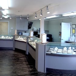 Burbank Jewelry Outlet - Burbank Jewelry Outlet Store (Interior View)