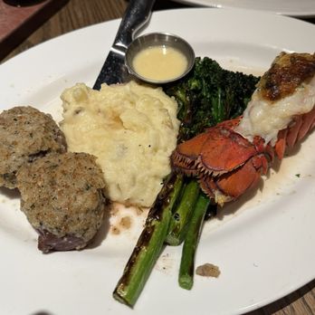 Cooper’s Hawk Winery & Restaurant - Cooper's Hawk Surf & Turf - Desserts Near Me - Gilbert, Arizona Cooper’s Hawk Winery & Restaurant - Cooper's Hawk Surf & Turf - Desserts Near Me - Gilbert, Arizona