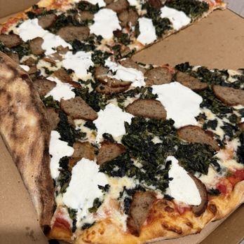 Pizza Wagon - Ricotta meat ball spinach - Pizza Near Me - Brooklyn, New York Pizza Wagon - Ricotta meat ball spinach - Pizza Near Me - Brooklyn, New York