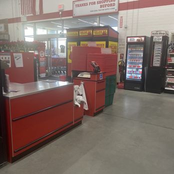 Tractor Supply - Checkout - Livestock Feed & Supply Near Me - Buford, Georgia