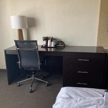 Sleep Inn & Suites - Large desk! - Hotels Near Me - Fort Scott, Kansas Sleep Inn & Suites - Large desk! - Hotels Near Me - Fort Scott, Kansas