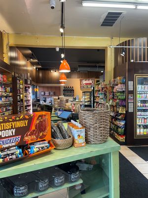 La Tropicana Market by null