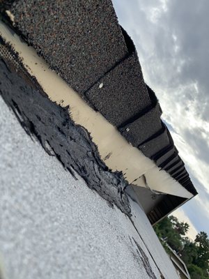 Ted Guilmette Roofing Logo