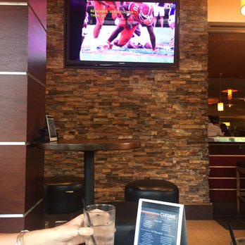 Kona Grill - Baltimore - They put the Gator football game on for me in the bar area. Great place to watch a game. - New American Near Me - Baltimore, Maryland