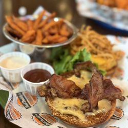 Bad Daddy's Burger Bar - Build Create Your Own Burger