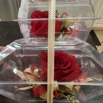 Morrow Florist & Gift Shop - Corsage and boutonnière...fresh from the florist - Florists Near Me - Morrow, Georgia Morrow Florist & Gift Shop - Corsage and boutonnière...fresh from the florist - Florists Near Me - Morrow, Georgia