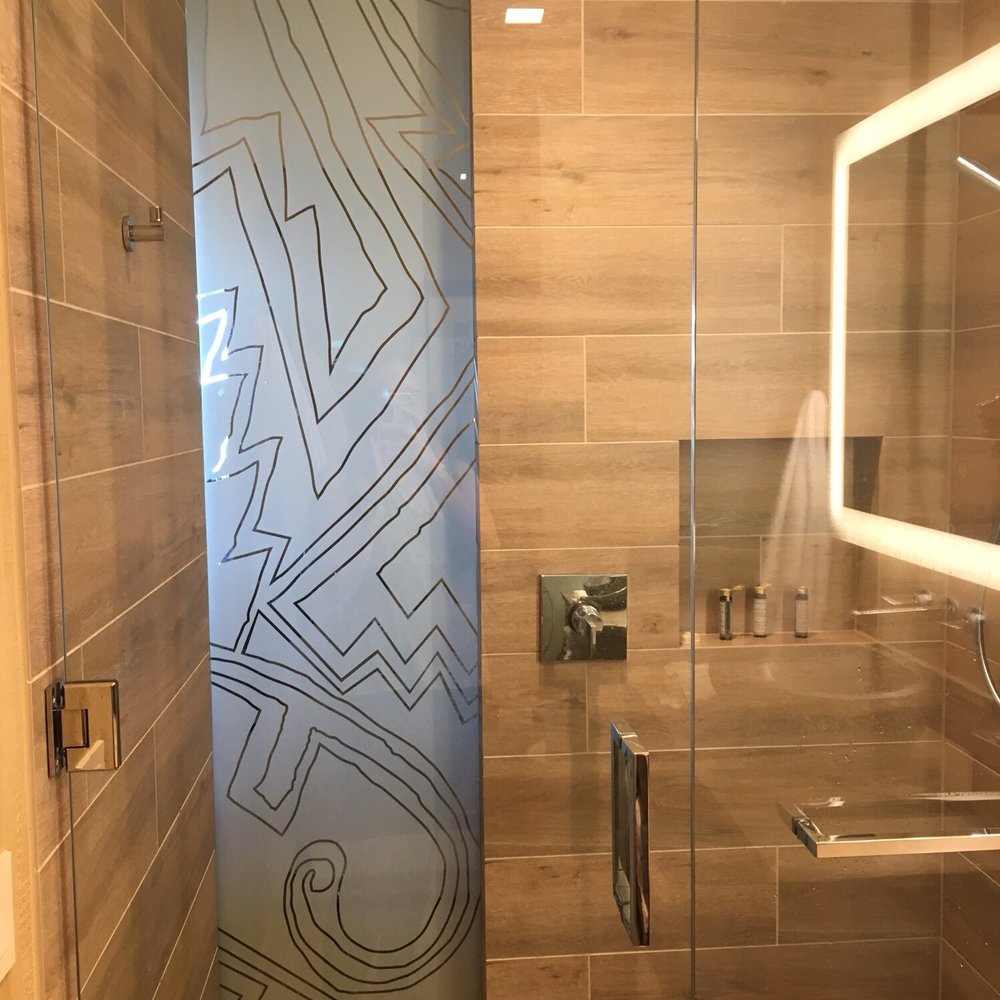 Hotel Chaco - Great natural light in the spacious shower. - Venues & Event Spaces Near Me - Albuquerque, New Mexico Hotel Chaco - Great natural light in the spacious shower. - Venues & Event Spaces Near Me - Albuquerque, New Mexico