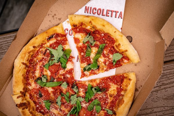 Nicoletta Pizzeria by null