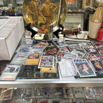 Antique Trove - Antiques Near Me - Roseville, California