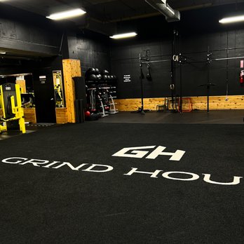 Grind House - 3 Astro Turfs - Gyms Near Me - Brooklyn, New York