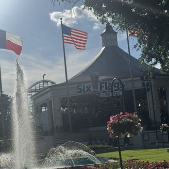 Six Flags Over Texas - Amusement Parks Near Me - Arlington, Texas