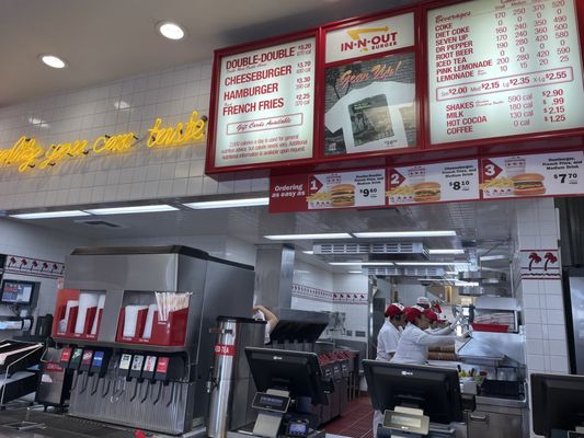 In-N-Out Burger by null