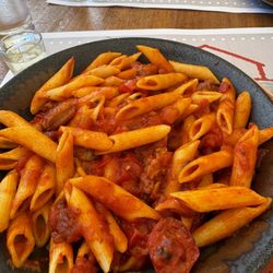 Cantina Portmany - Sausage tomato pasta