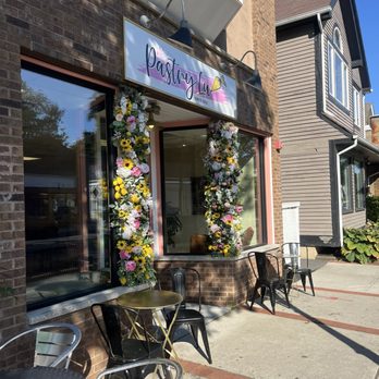 Pastry Lu - Bakeries Near Me - Metuchen, New Jersey