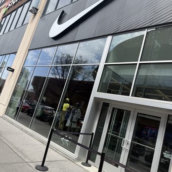 Nike Atlantic Center - Shoe Stores Near Me - Brooklyn, New York Nike Atlantic Center - Shoe Stores Near Me - Brooklyn, New York