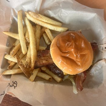 Smash Daddy’s - Solo Dolo + bacon - Burgers Near Me - Waikoloa Village, Hawaii Smash Daddy’s - Solo Dolo + bacon - Burgers Near Me - Waikoloa Village, Hawaii