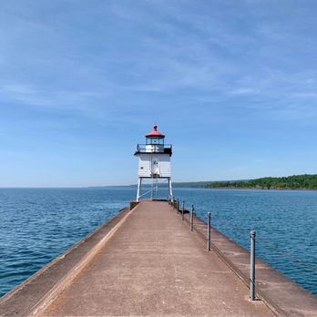 Agate Bay Beach - The pinnacle of Agate Bay is this lighthouse at the end of the pier. - Beaches Near Me - Two Harbors, Minnesota